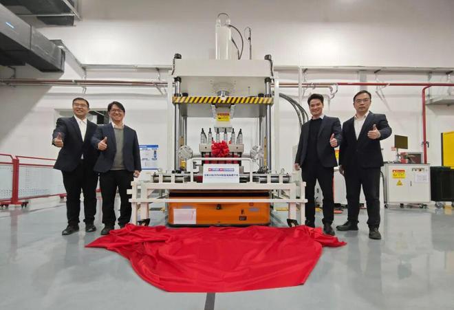 玉柴50标方PEM制氢电解槽正式下线(图1)